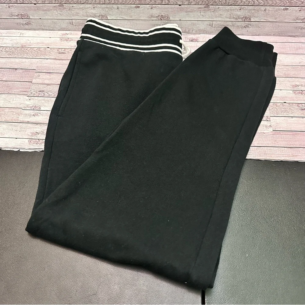 True Religion Black Sweatpants with Logo size SP